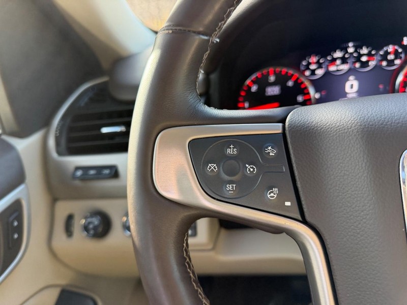 GMC Yukon Vehicle Image 16