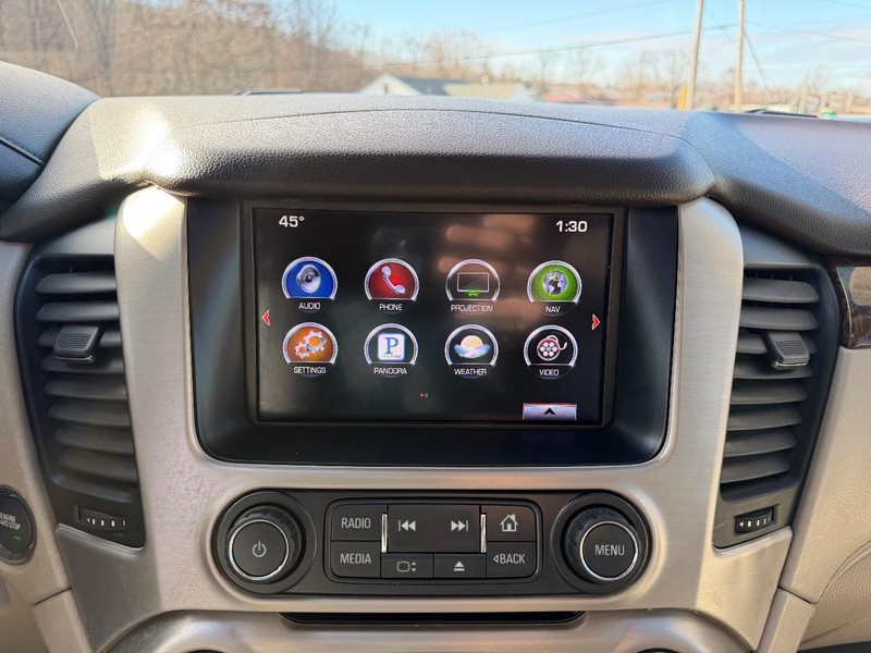 GMC Yukon Vehicle Image 18