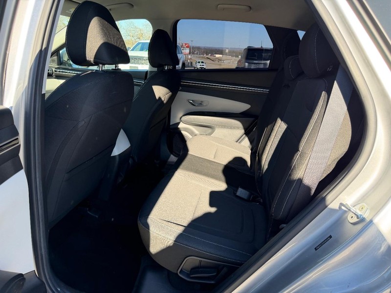 Hyundai Tucson Vehicle Image 07