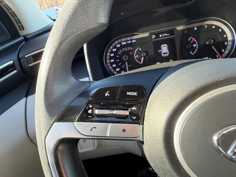 Hyundai Tucson Vehicle Image 10