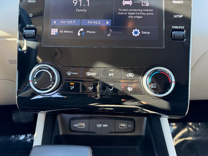 Hyundai Tucson Vehicle Image 13