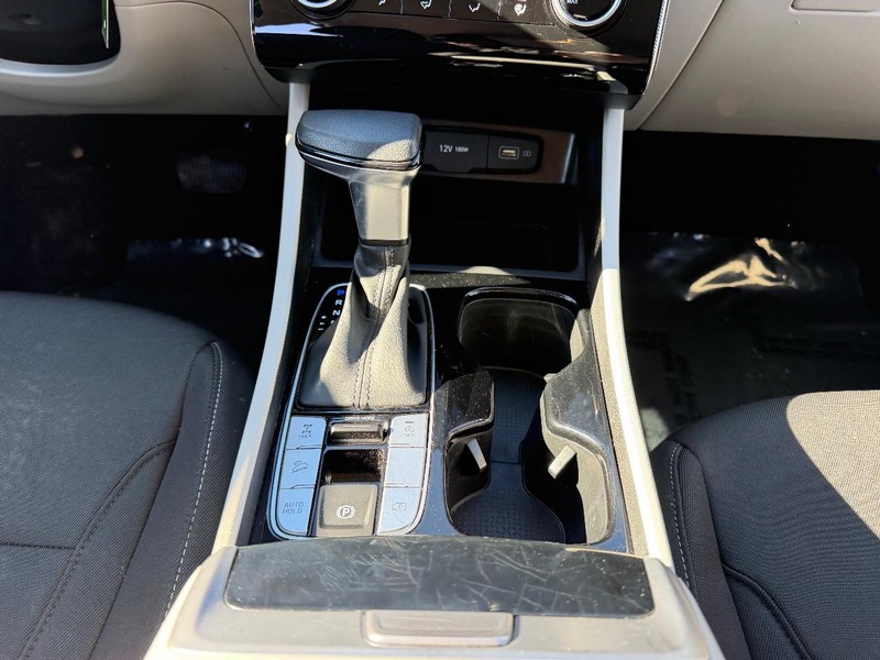 Hyundai Tucson Vehicle Image 14