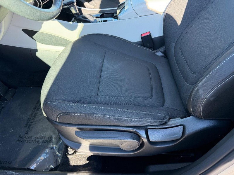 Hyundai Tucson Vehicle Image 17