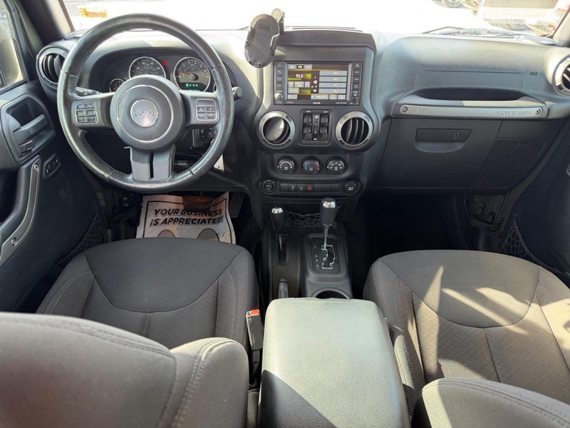 Jeep Wrangler Unlimited Vehicle Image 08