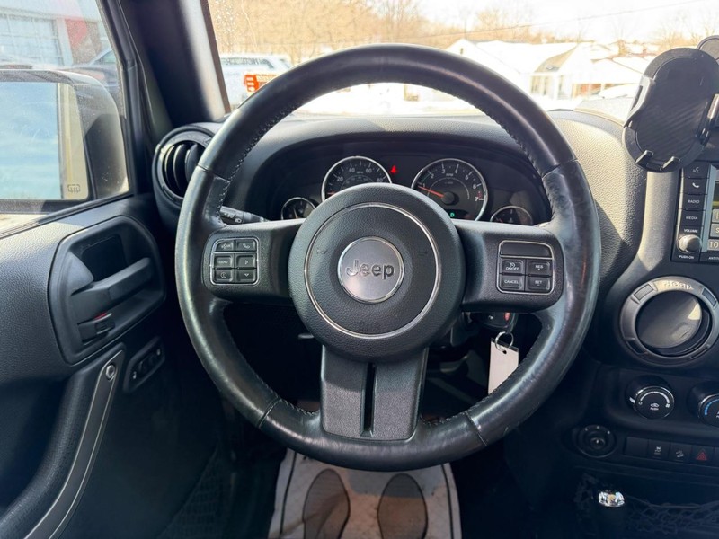 Jeep Wrangler Unlimited Vehicle Image 09