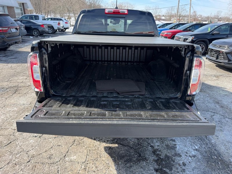 GMC Canyon Vehicle Image 05