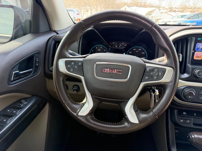 GMC Canyon Vehicle Image 09