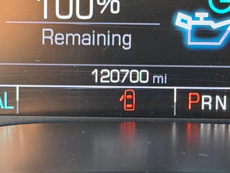 GMC Canyon Vehicle Image 18