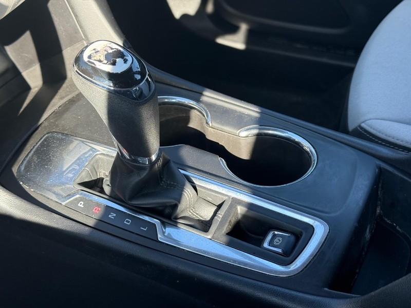 Chevrolet Equinox Vehicle Image 19