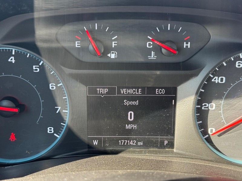 Chevrolet Equinox Vehicle Image 21