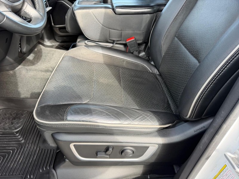 Ram 1500 Vehicle Image 21