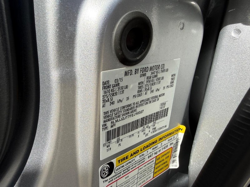 Lincoln Navigator Vehicle Image 25