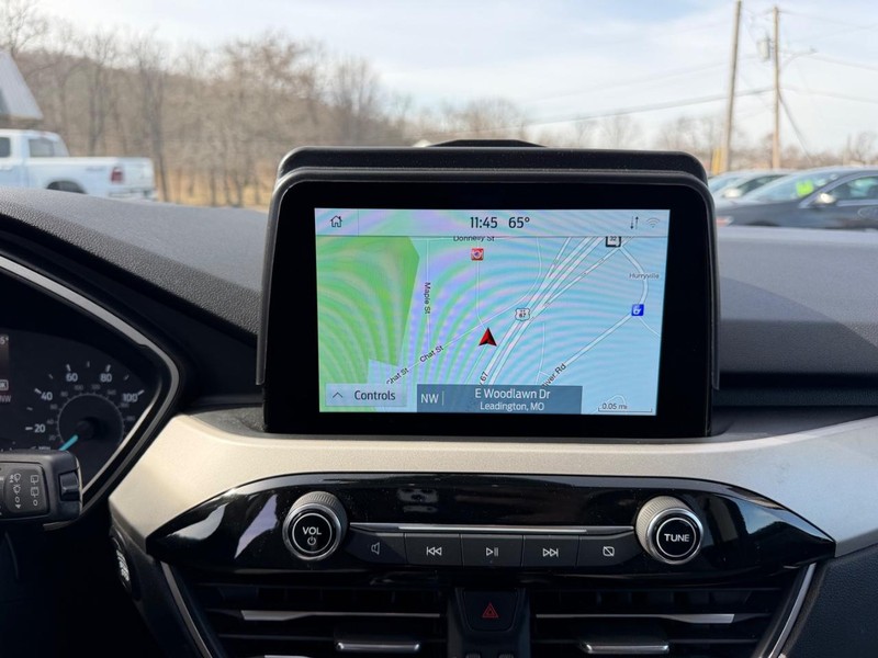 Ford Escape Vehicle Image 13