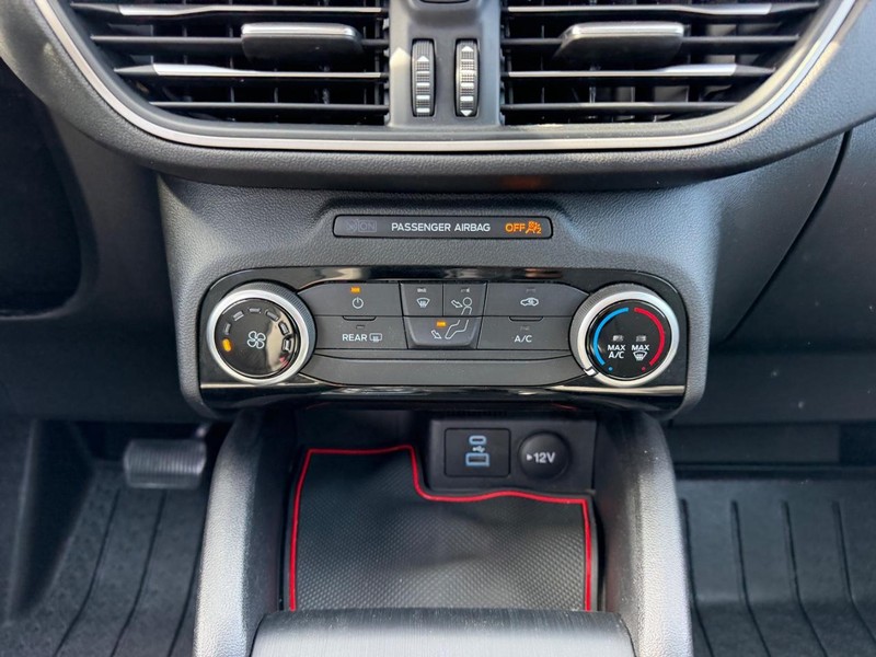 Ford Escape Vehicle Image 14