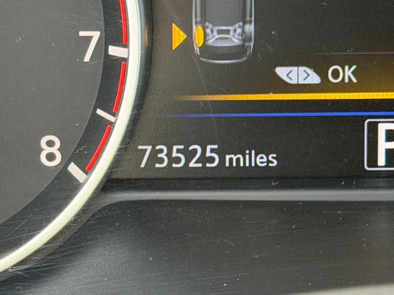 Nissan Murano Vehicle Image 18