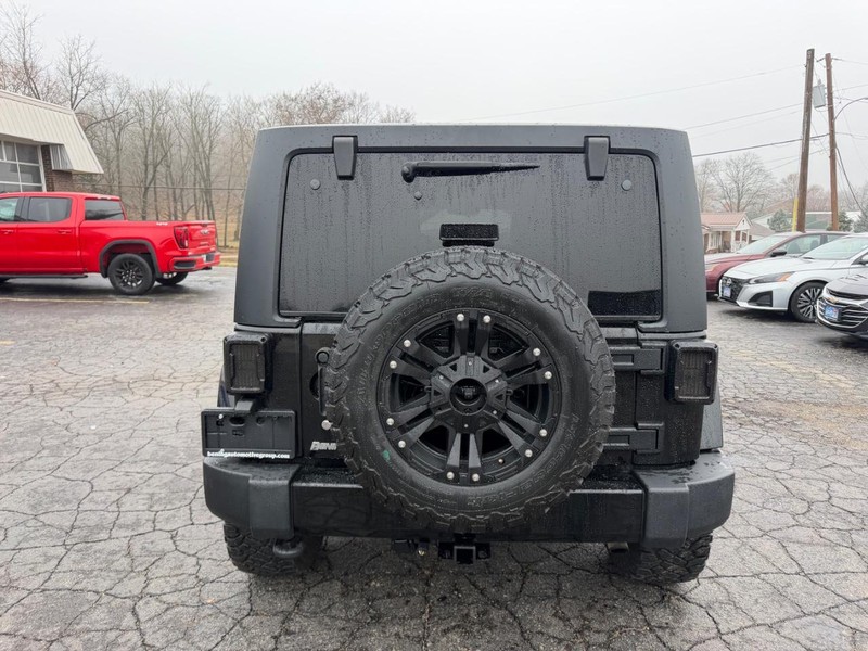 Jeep Wrangler Unlimited Vehicle Image 04