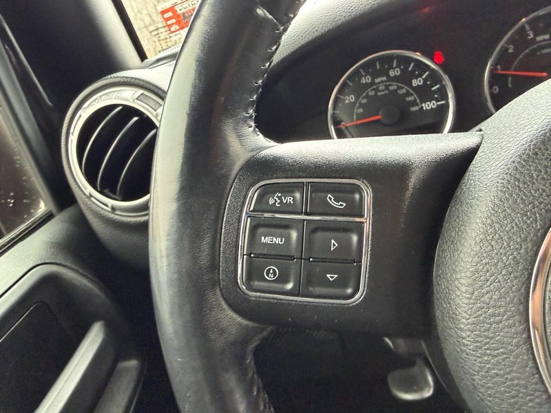 Jeep Wrangler Unlimited Vehicle Image 10