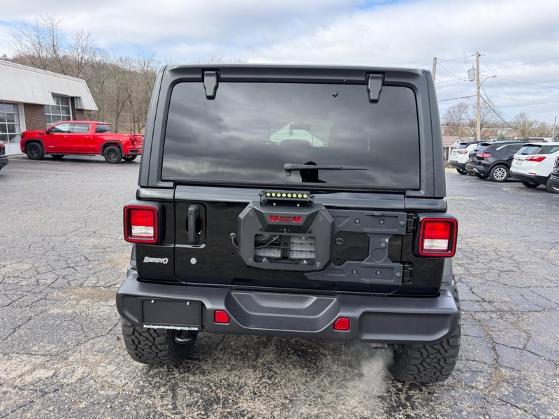 Jeep Wrangler Unlimited Vehicle Image 04