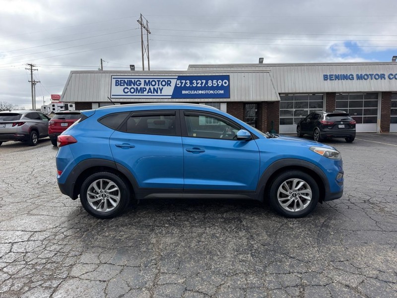 Hyundai Tucson Vehicle Image 02