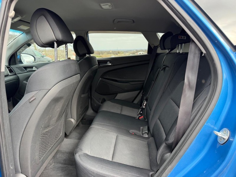 Hyundai Tucson Vehicle Image 06