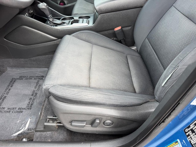 Hyundai Tucson Vehicle Image 16