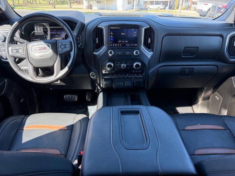 GMC Sierra 2500HD Vehicle Image 09