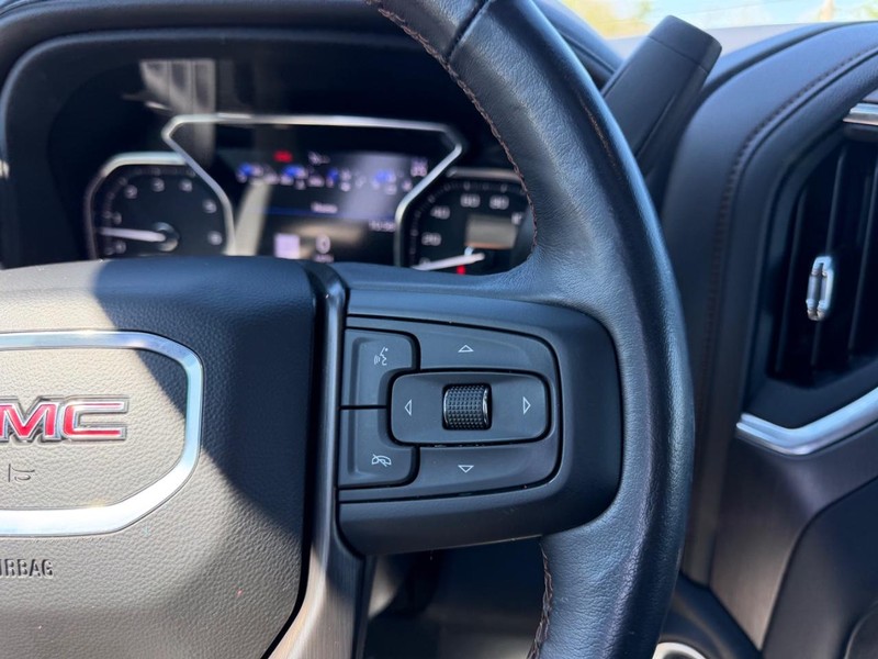 GMC Sierra 2500HD Vehicle Image 12