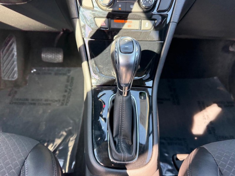 Buick Encore Vehicle Image 14