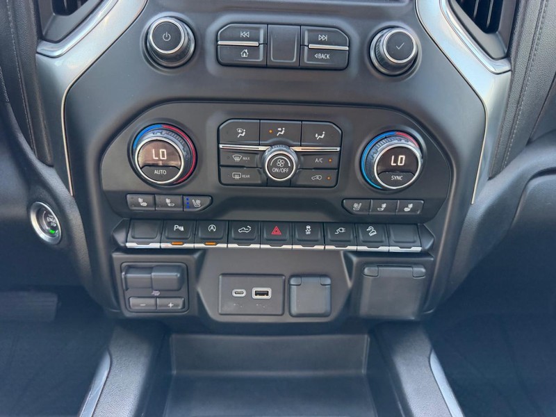 Chevrolet Silverado 1500 Vehicle Image 13