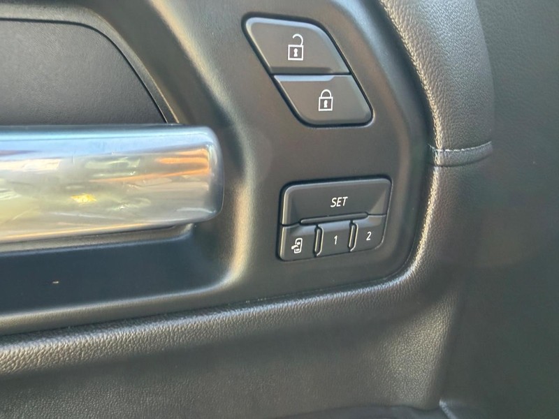 Chevrolet Silverado 1500 Vehicle Image 16