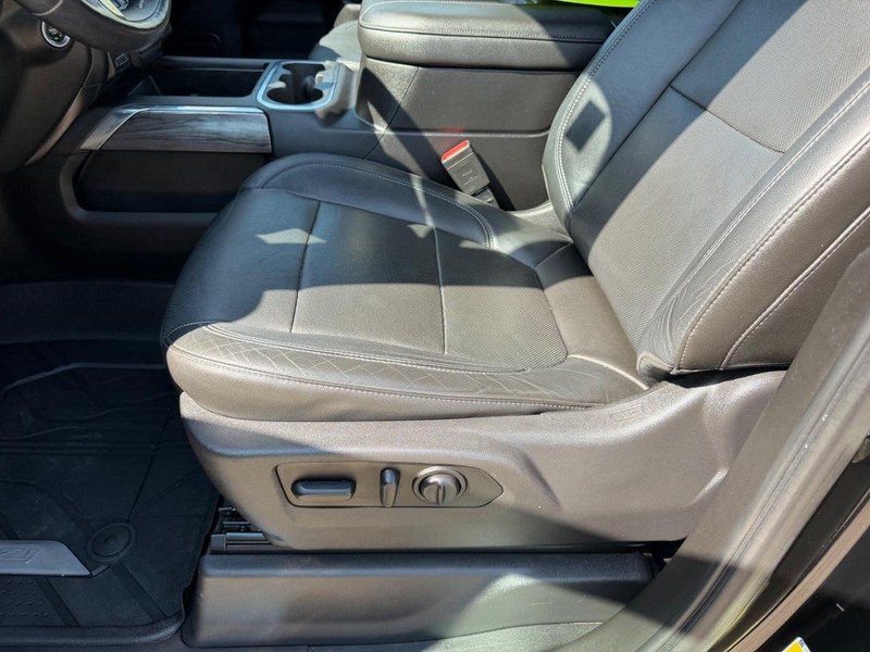 Chevrolet Silverado 1500 Vehicle Image 17