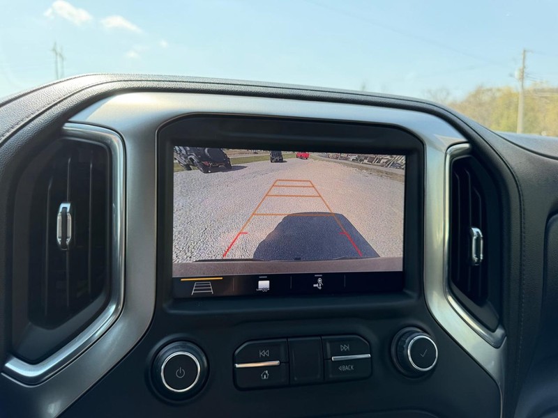 Chevrolet Silverado 1500 Vehicle Image 19