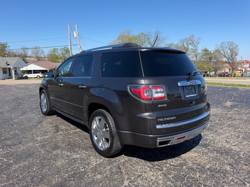 GMC Acadia Vehicle Image 03