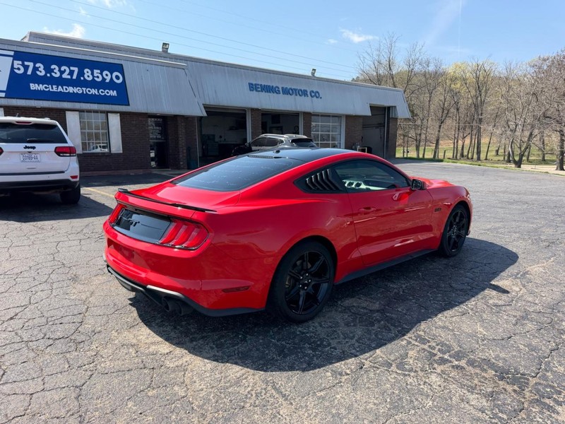 Ford Mustang Vehicle Image 03