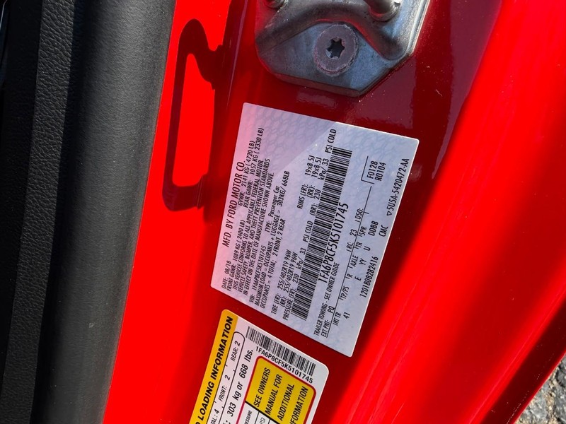 Ford Mustang Vehicle Image 19