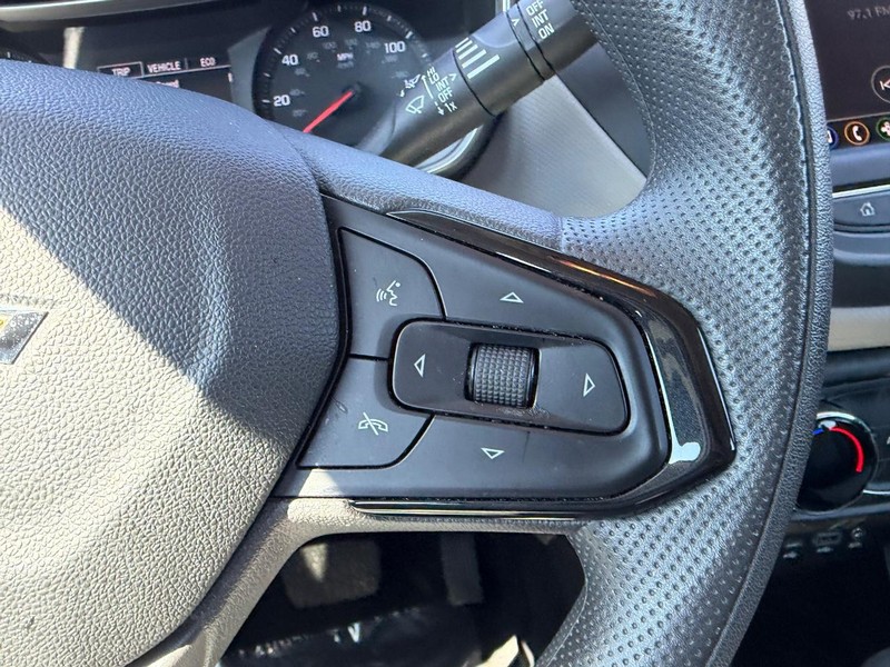 Chevrolet TrailBlazer Vehicle Image 10