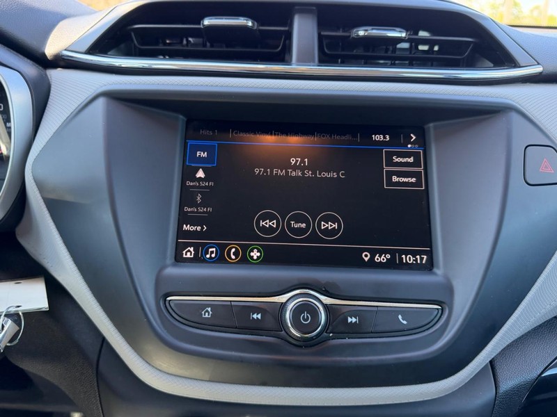 Chevrolet TrailBlazer Vehicle Image 11