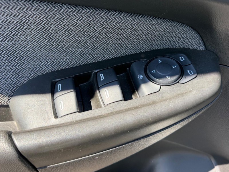 Chevrolet TrailBlazer Vehicle Image 15