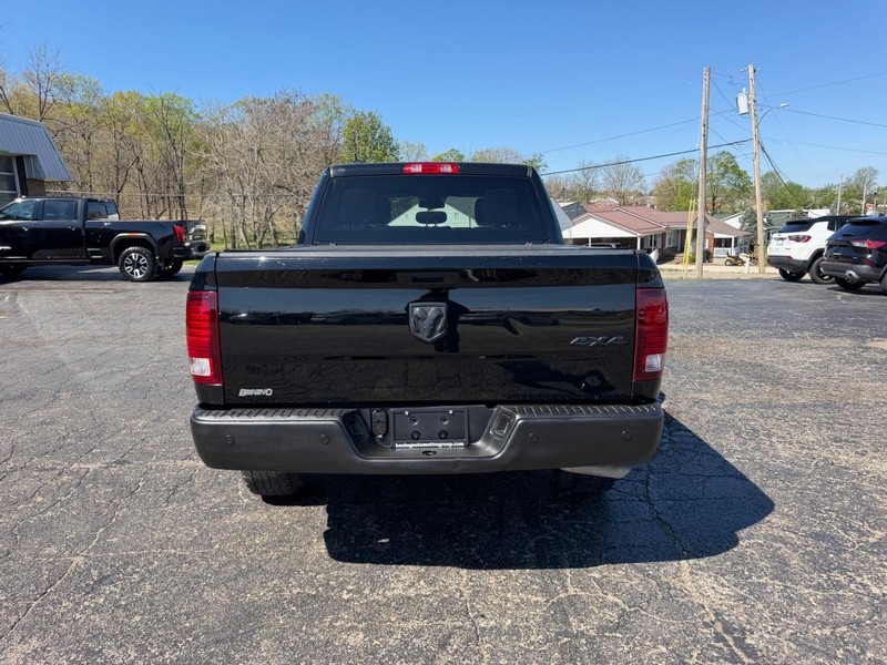 Ram 1500 Classic Vehicle Image 04