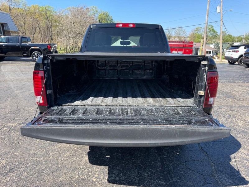 Ram 1500 Classic Vehicle Image 05