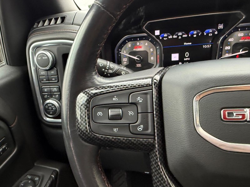 GMC Sierra 1500 Vehicle Image 11