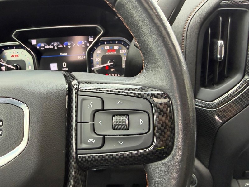 GMC Sierra 1500 Vehicle Image 12