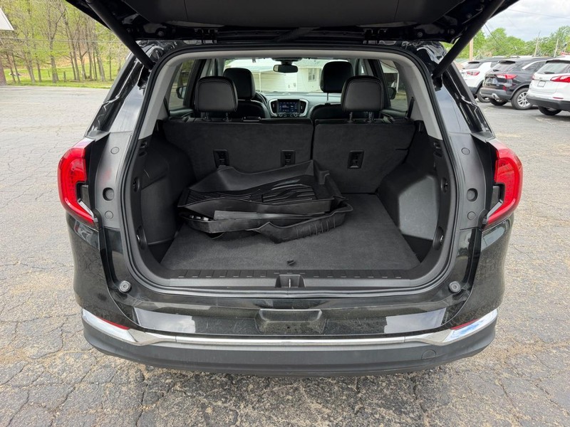 GMC Terrain Vehicle Image 05