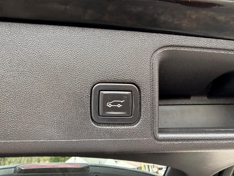 GMC Terrain Vehicle Image 06