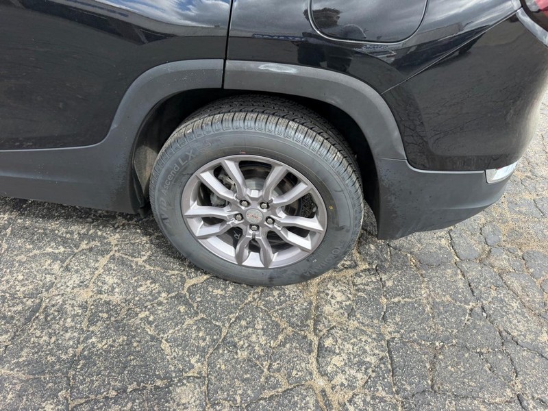 GMC Terrain Vehicle Image 07