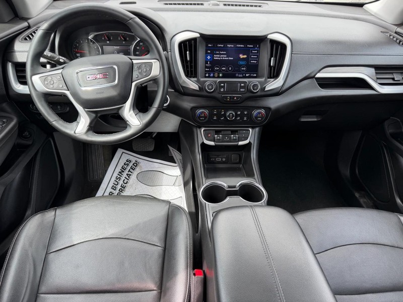 GMC Terrain Vehicle Image 09