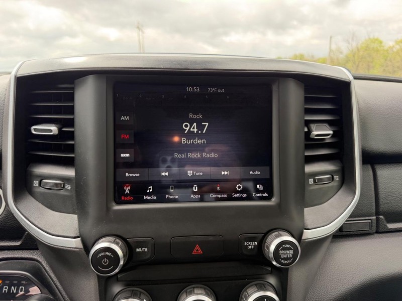 Ram 1500 Vehicle Image 12