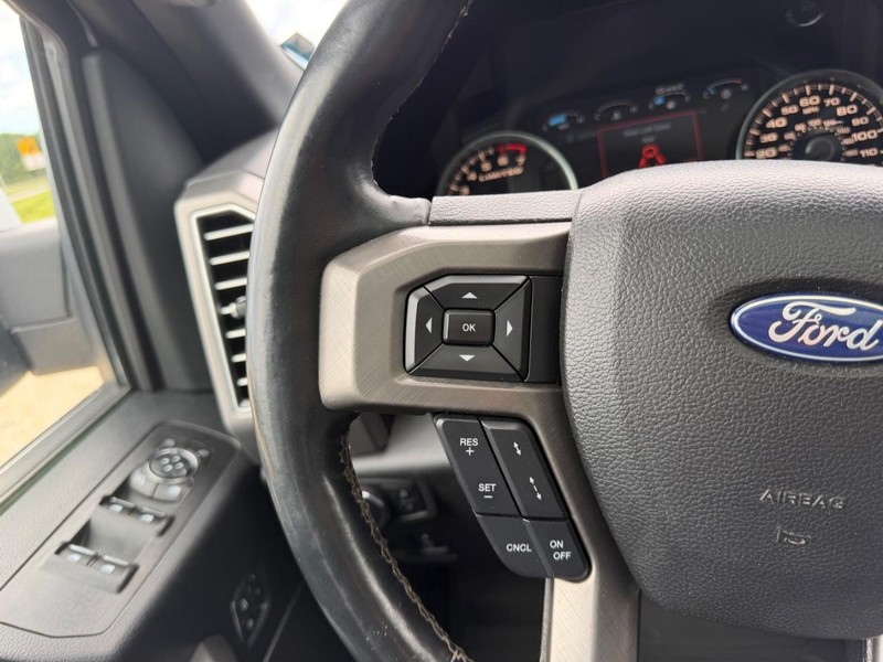 Ford F-150 Vehicle Image 11