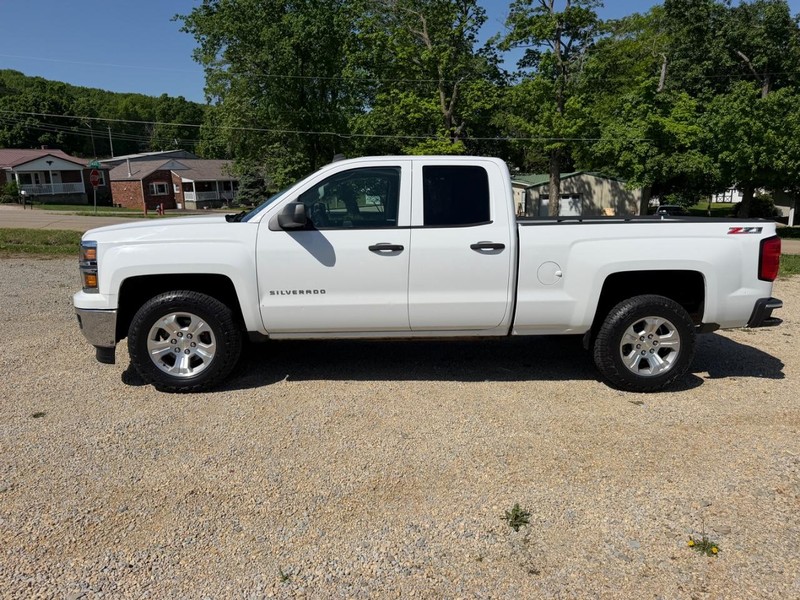 Chevrolet Silverado 1500 Vehicle Image 02