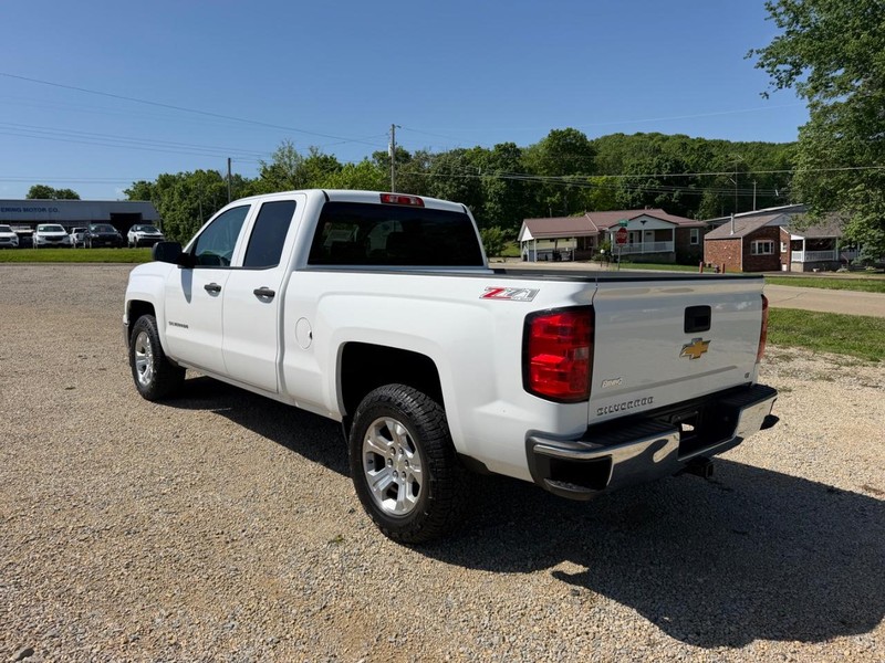 Chevrolet Silverado 1500 Vehicle Image 03